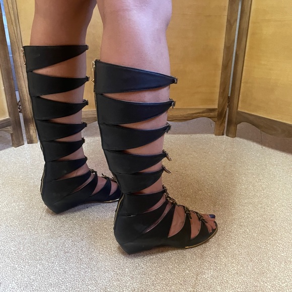 REPORT SIGNATURE KNEE HIGH GLADIATOR SANDALS - Picture 3 of 5